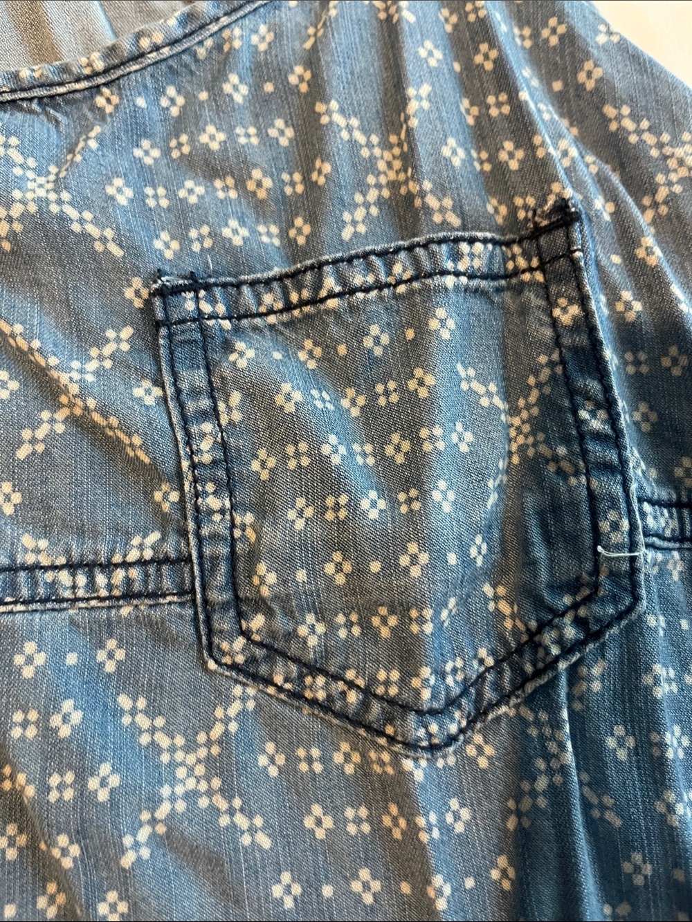 Maurices Blue Patterned Racerback Cami with Pocket - Picture 3 of 5
